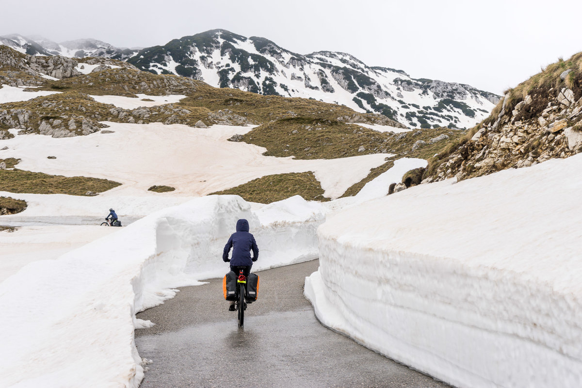 Montenegro Juodkalija unsupported backpacking MTB - hike and bike